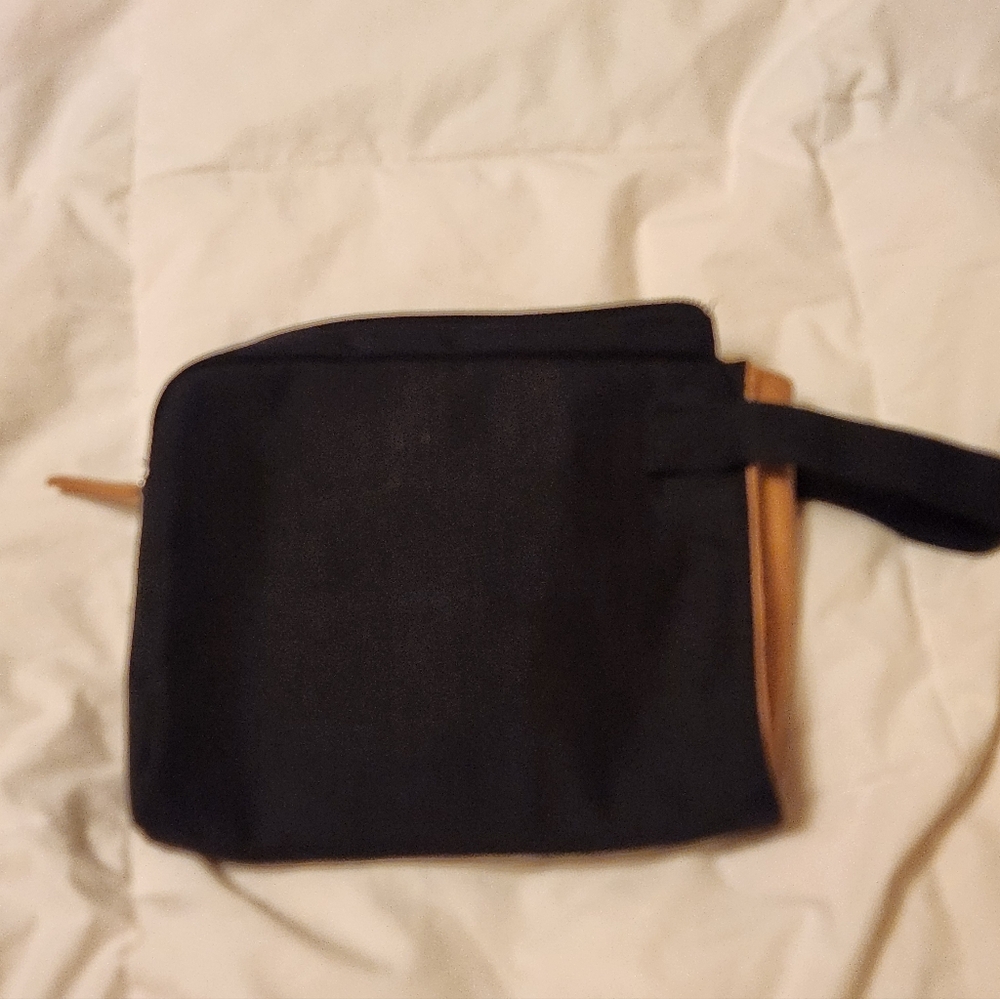 Bvlgari Travel Pouch - Picture 3 of 4